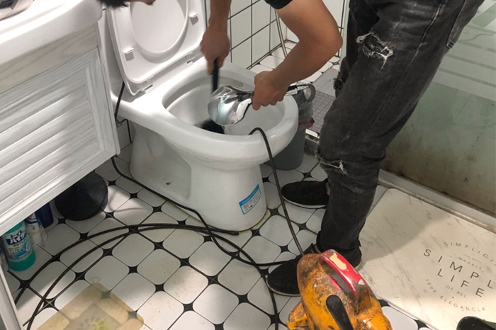 伊吾疏通下水道