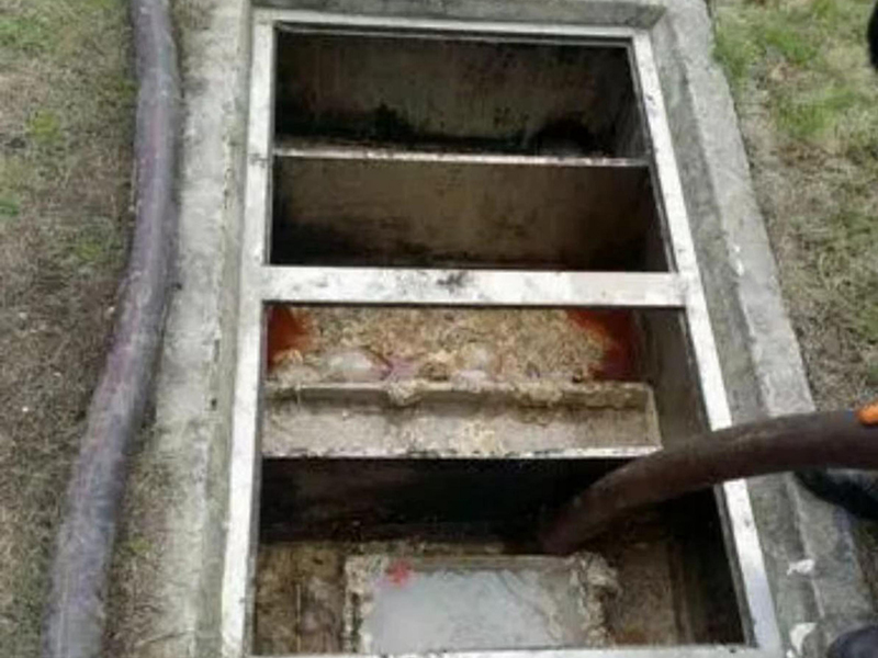 伊吾隔油池清理