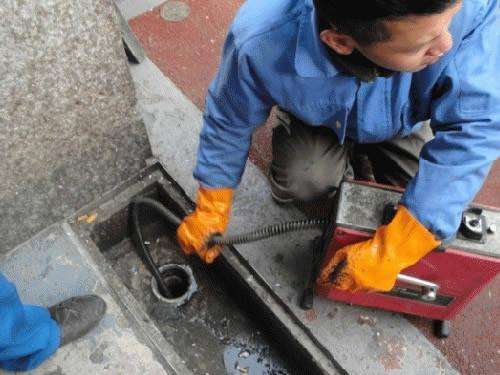 伊吾疏通下水道